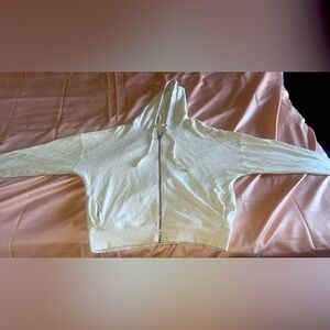 Victoria’s Secret white jacket sweatshirt women’s large angel zipper lovely